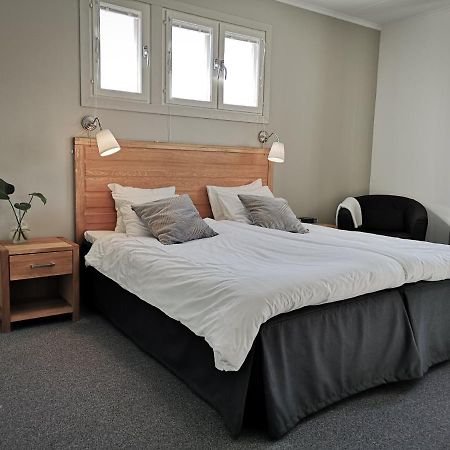 Hotell Apladalen I Vaernamo Εξωτερικό φωτογραφία