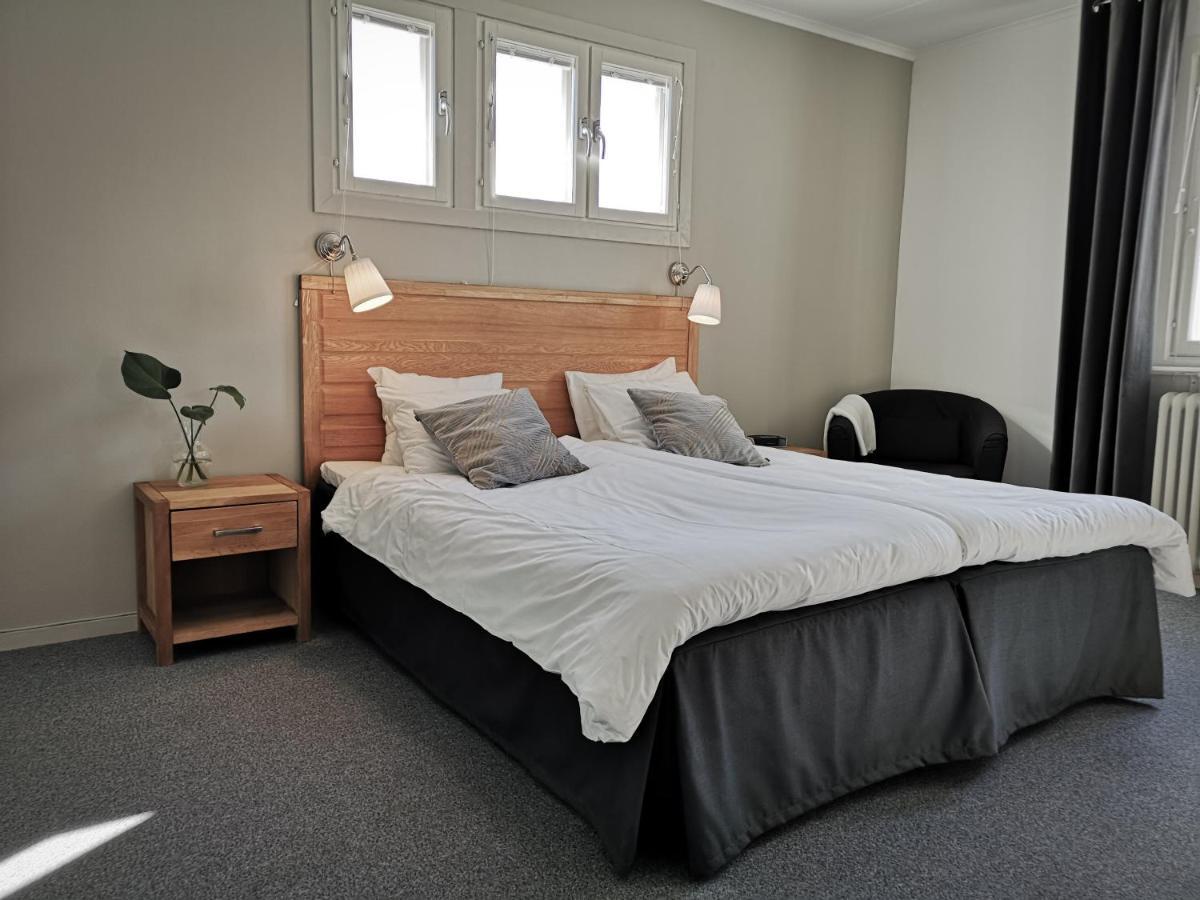 Hotell Apladalen I Vaernamo Εξωτερικό φωτογραφία
